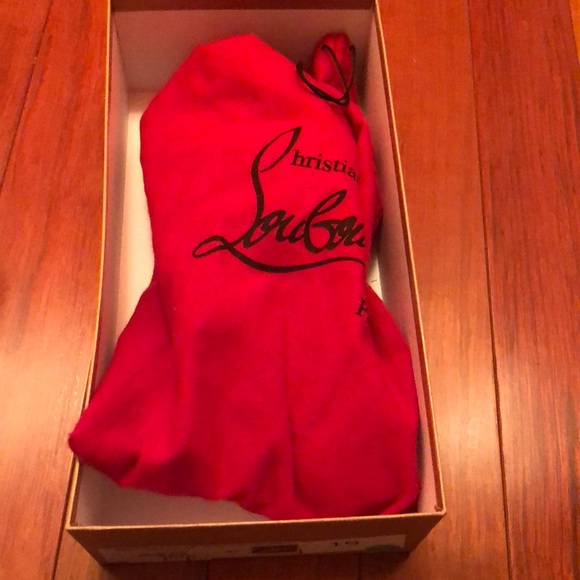 Flats - Picture 3 of 5